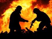 fire-fighters-injured-in-houston-blaze_664_448969_0_14077490_500-180x138