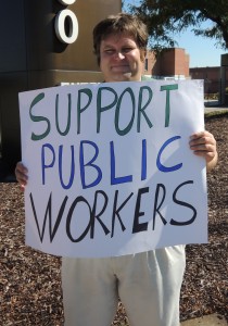 BRADLEY HARMON, president of Communications Workers Local 6355, Local 6355, which represents state workers in the Missouri Office of Administration, the Department of Social Services, and Health and Senior Services, said state programs which rely on federal funding are threatened by the shutdown as well. – Labor Tribune photo 