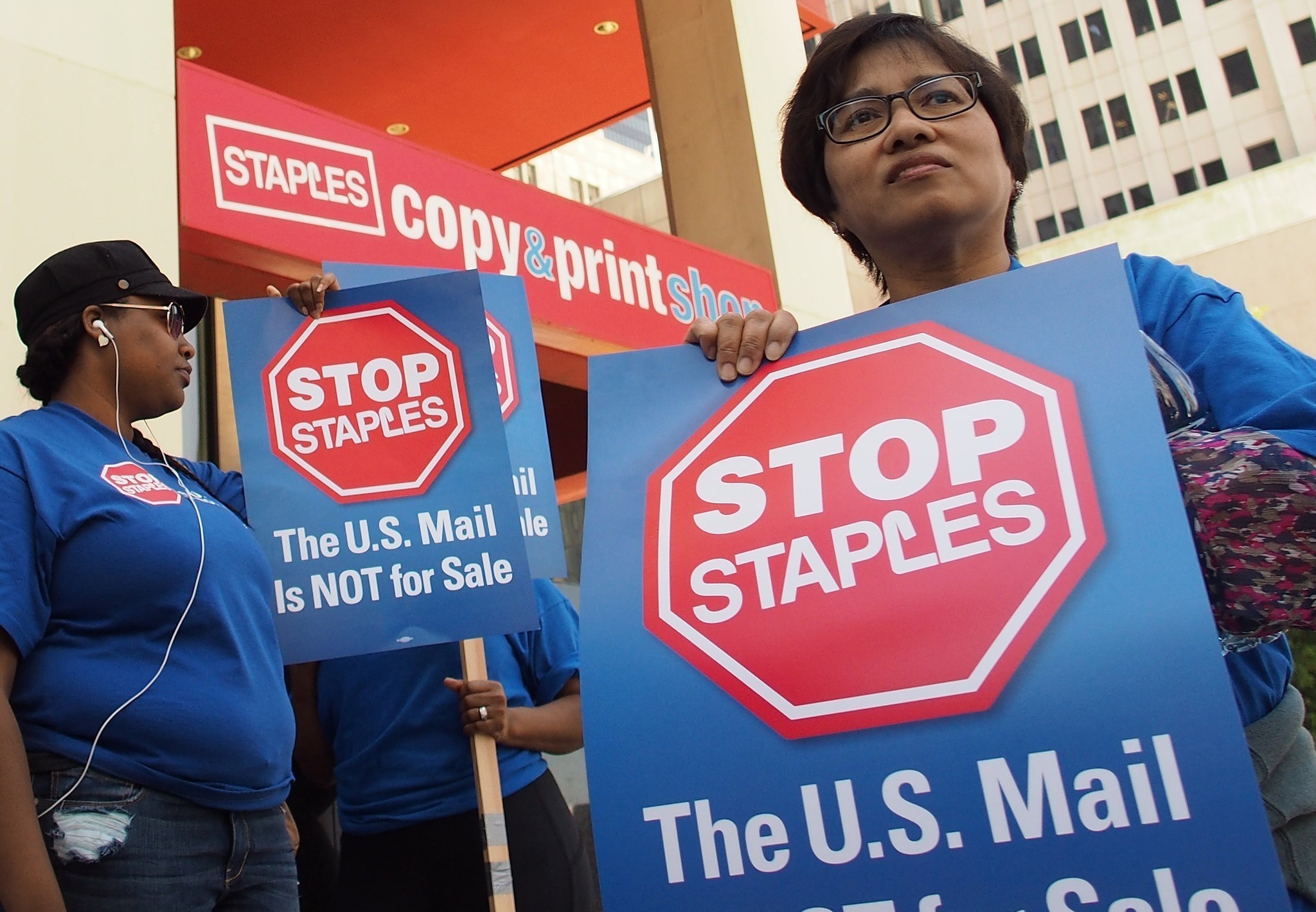 US Postal Service to No Longer Offer Services at Staples