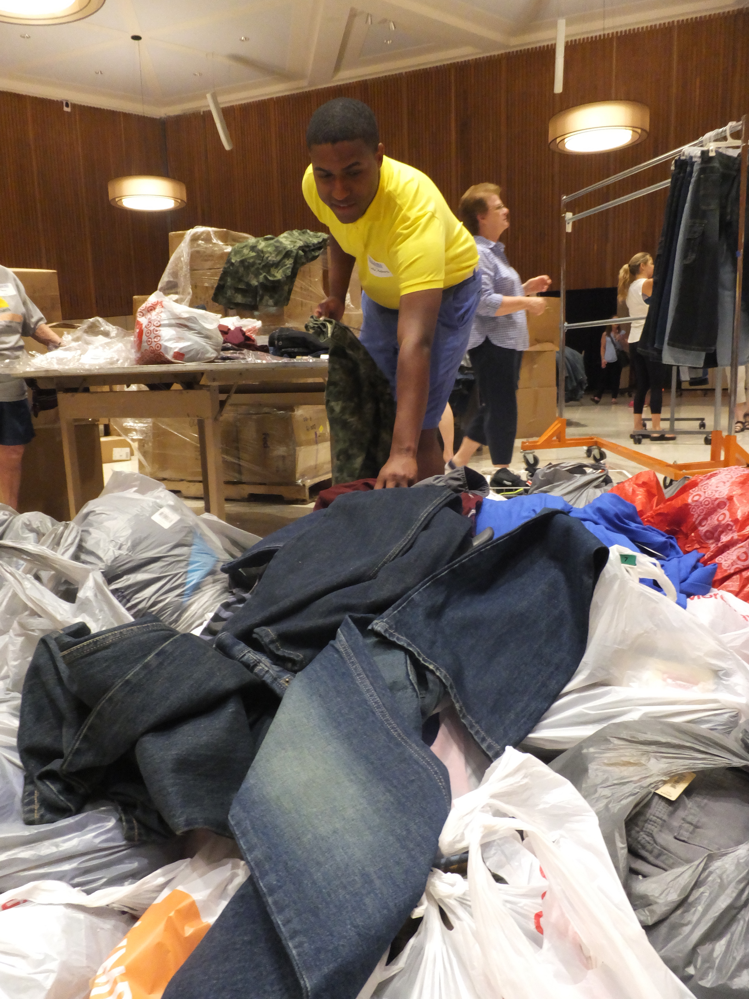 Unions pitch in to help National Council of Jewish Women distribute school  supplies, clothing to 1,300 kids in need - The Labor Tribune